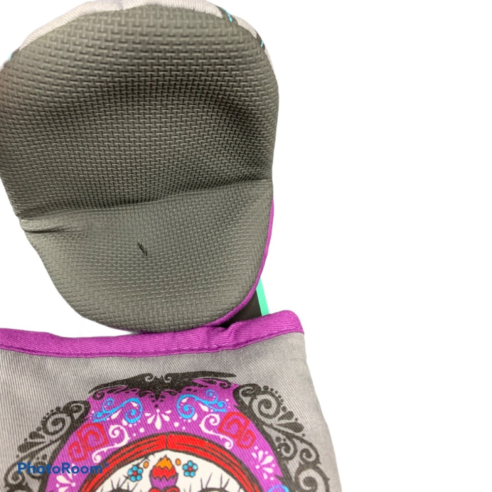 Nightbefore Christmas Day Of The Dead Mini Mitts - Picture 4 of 5
